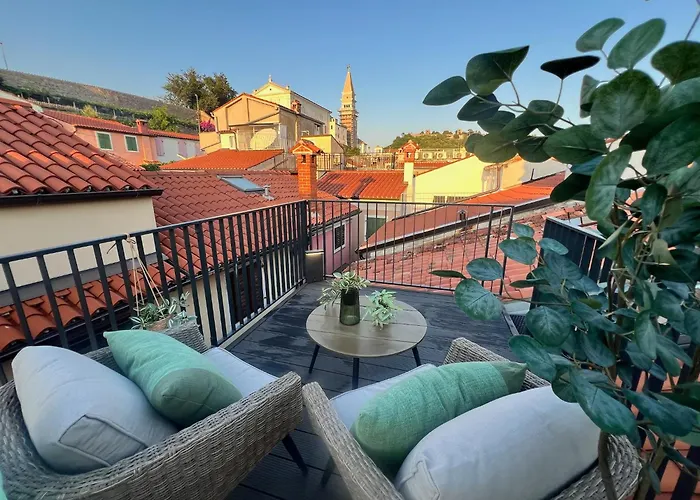 Piraneo Apartments