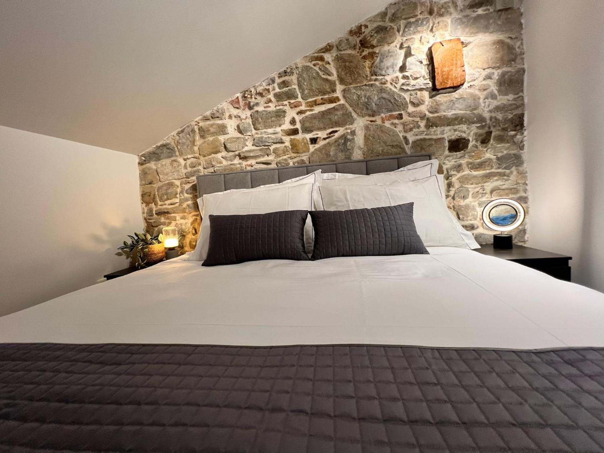 Piraneo Apartman *