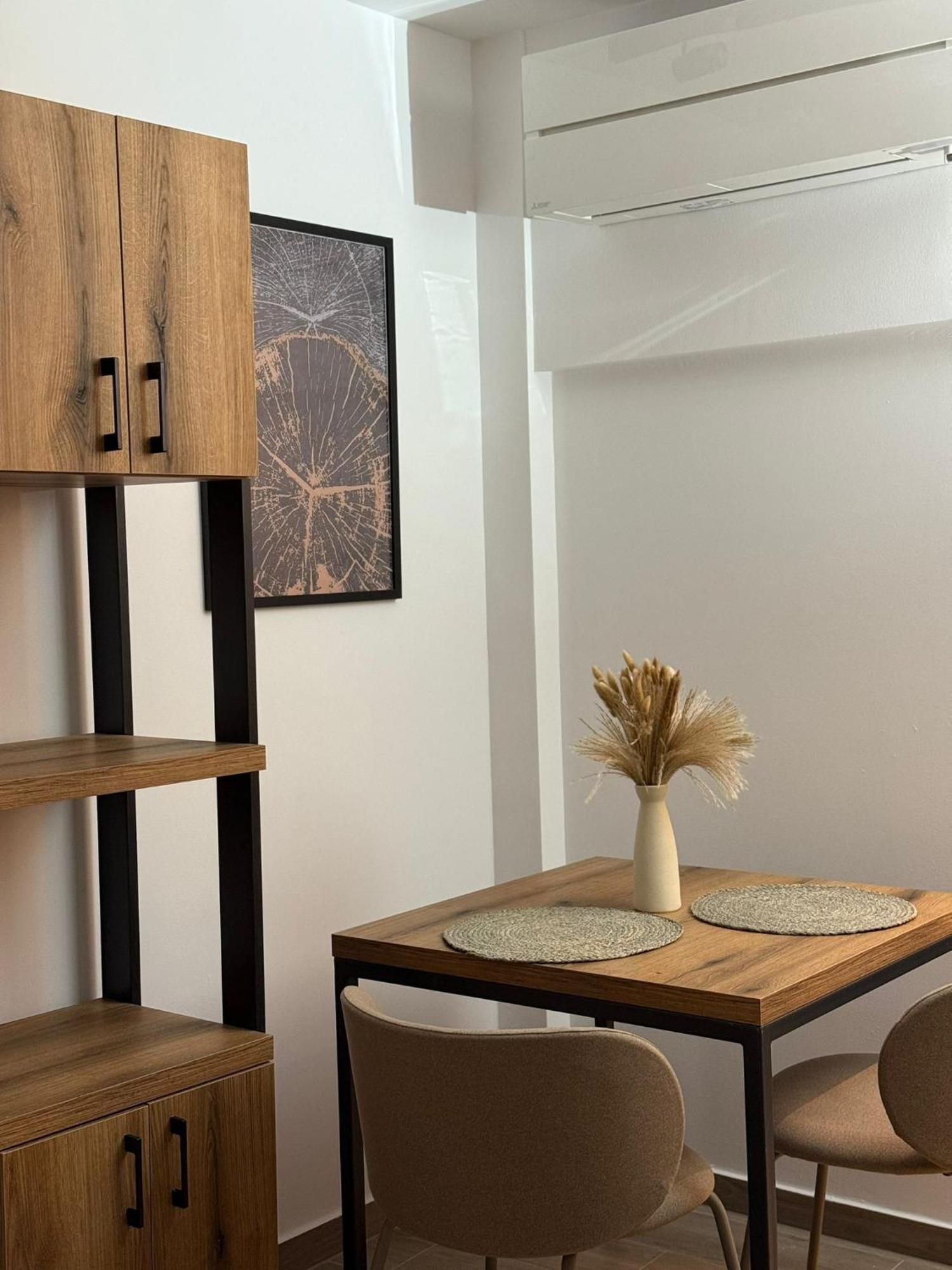 Piraneo Apartman *
